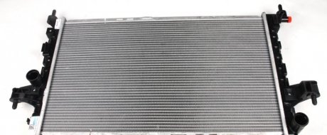 Радиатор охлаждения Opel Combo / Corsa C 1.3D / 1.7D 06.03- NRF 54753 (фото 1)