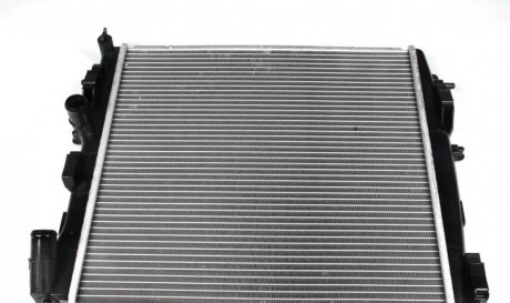 Радиатор охлаждения Renault Kangoo 1.2 16V / 1.6 16V / 1.5dci / 1.9dci 02/01 NRF 58317 (фото 1)