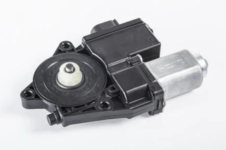 Двигун склопідіймача Лів PE AUTOMOTIVE 03017400A