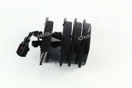 Гальмівні колодки дискові Audi A1, A3, TT // Seat Altea, Ibiza // Skoda Octavia, Rapid // VW Beetle, Caddy, Golf 1.4-3.6V6 02.04- REMSA 1030 01
