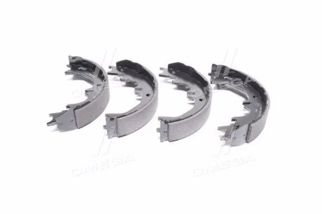 Колодки тормозные барабанные TOYOTA LAND CRUISER задн. REMSA 4727.00 (фото 1)