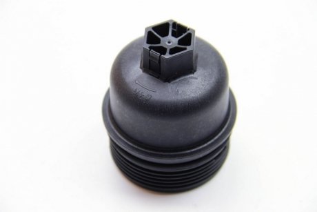 Крышка масляного фильтра Trafic 2.0 DCI RENAULT 77 01 476 503 (фото 1)