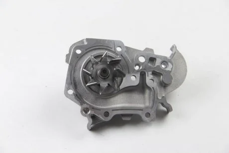 Водяной насос Kangoo/Logan/Megane 1.4/1.6i 96- (20z) SALERI SIL PA830