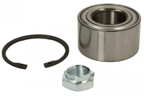 Подшипник ступицы, комплект SKODA / VW Caddy передняя сторона 1,3 / 1,9L 89-02 SKF VKBA3441