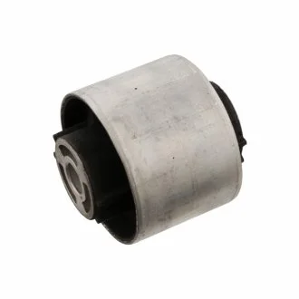 С/блок зад.продольного важеля Audi A3 03-/Seat Altea,XLToledo III/Leon 05-/Skoda Octavia 04-/VW:Golf V,JettaIII Passat 05- SWAG 30929568