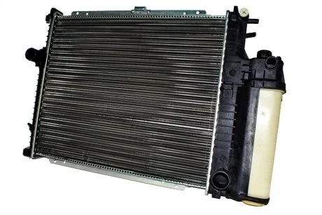 Фото 1 - радиатор THERMOTEC D7B003TT Радиатор THERMOTEC D7B003TT (фото 1)