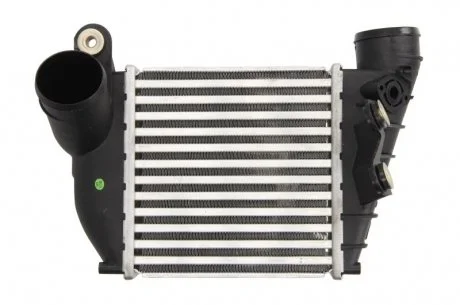 Интеркулер THERMOTEC DAA008TT