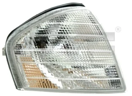 MER C-CLA левая сторона белый ук.поворот. TYC 18-3358-93-2