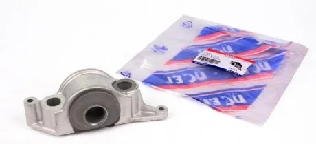 Сайлентблок важеля Ucel 31446
