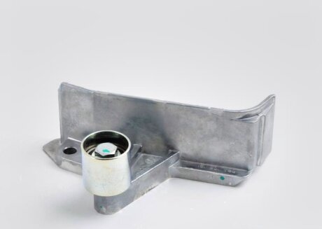 Кронштейн VAG 06A109181