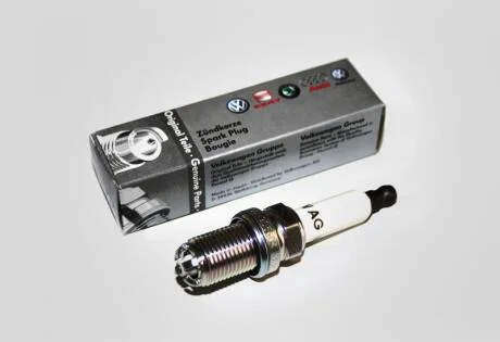 Свеча зажигания VAG 06H905604