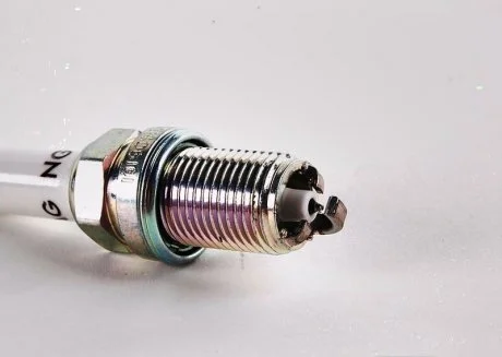 Свеча зажигания VAG 101905621