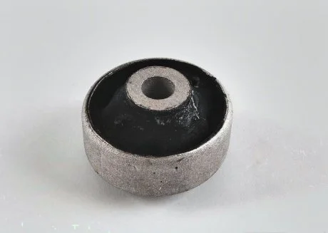 Сайлентблок подвески VAG 1J0407181