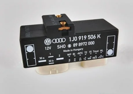 Блок керування вентилятором Audi A3, TT / Seat Leon, Toledo / Scoda Octavia / VW Golf IV 1.9TDI 96-10 VAG 1J0 919 506K