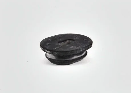 Кронштейн радиатора нижний VAG 1K0121367F