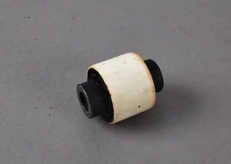 Сайлент-блок VAG 1K0505553A