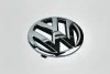 Эмблема решетки радиатора Passat Caddy Touran 2011- VAG 1T0853601EULM (фото 1)