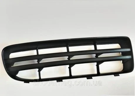 Грати бампера права Octavia Tour 2000-11 відкрита VAG 1U0807368C01C
