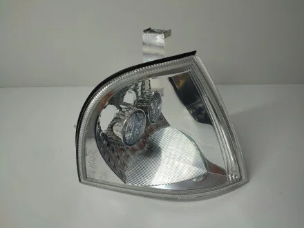 Вказівник повороту правий Octavia Tour 1996-2010 VAG 1U0953156D