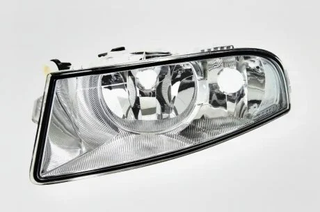 Фара противотуманная левая Octavia A5 2008-13 (с дневным светом) VAG 1Z0941701C
