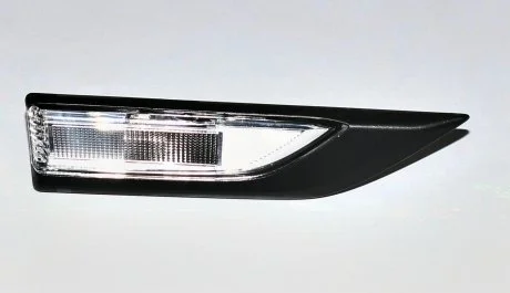Повторитель поворота правый Caddy 2014- VAG 2K5949102