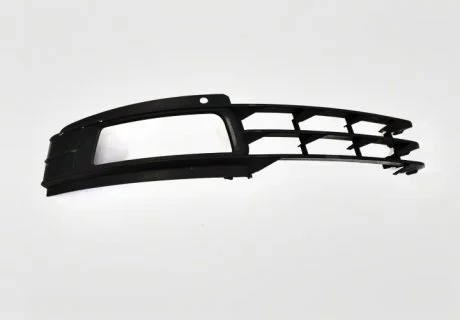 Решітка туманки права Audi A6 C6 2005-2011 VAG 4F0807682N01C
