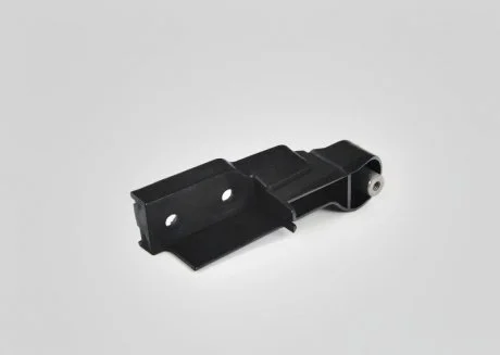 Кронштейн переднього бампера AUDI A6 С6 2004-11 правого VAG 4F0807772