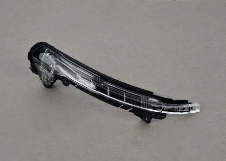 Повторювач повороту правий Audi A6 C7 2011-18 у дзеркало VAG 4G5949102B