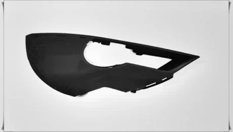 Решетка туманки левая Audi Q7 4L 2009-15 VAG 4L0807062CGRU