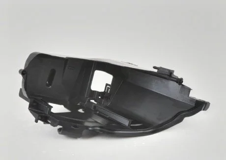 Кріплення фари лівої Audi Q7 2010-16 VAG 4L0941613B