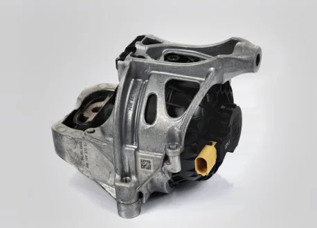 Опора двигуна VAG 4M0199372GJ