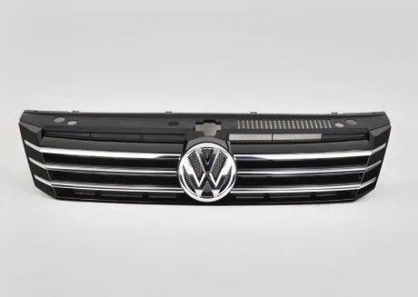 Решетка радиатора Passat B7 США Америка 2011-15 VAG 561853651COQE