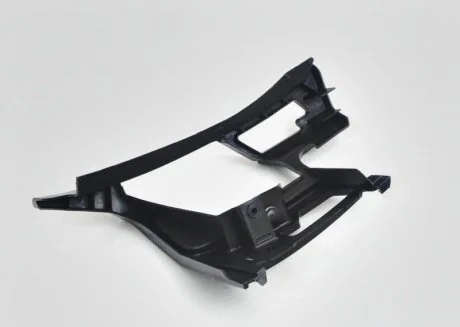 Кронштейн переднього бампера Golf 6 2009-2013 VAG 5K0807723B