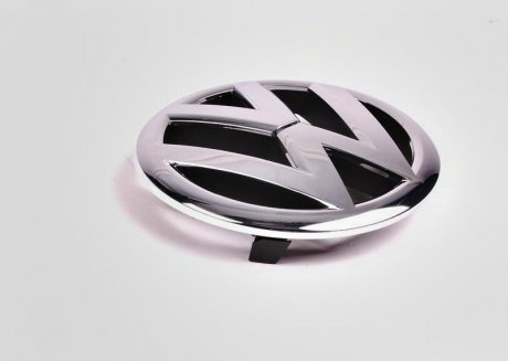 Емблема VW передня Golf VAG 5K0853601FULM