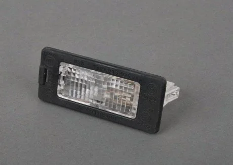 Фонарь освещения номерного знака VAG 5N0943021B