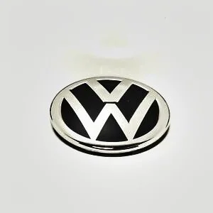 Фото 1 - эмблема VW Tiguan 2 2017- (в решетку радиатора) VAG 5NA853601JZA Эмблема VW Tiguan 2 2017- (в решетку радиатора) VAG 5NA853601JZA (фото 1)