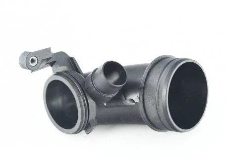 Патрубок VAG 5Q0129635T