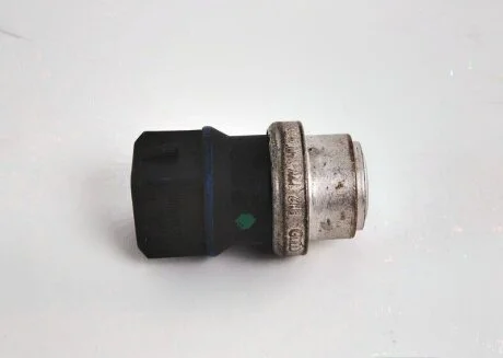 Датчик температури (4-х штек.) VAG 701919369D