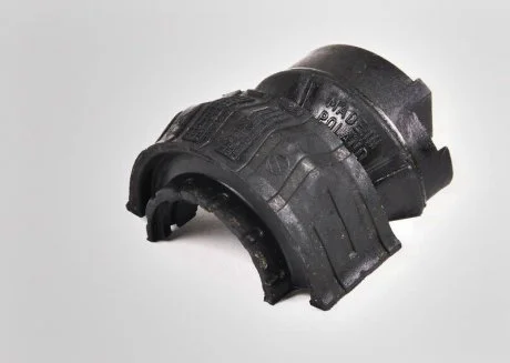 Втулка стабилизатора переднего VW Touareg (синяя метка) VAG 7L0 411 313G (фото 1)