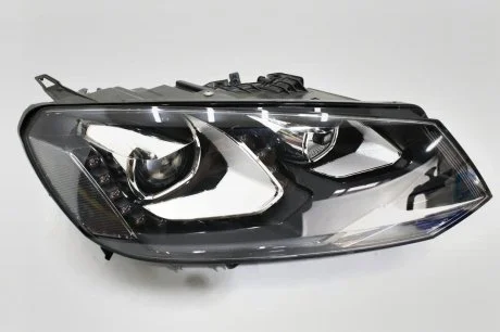 Фара права Touareg 7P NF 2011-2014 європа VAG 7P1941752
