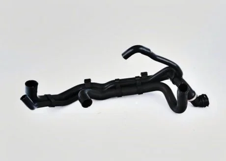 Шланг системи охолодження VAG 7P6122101M