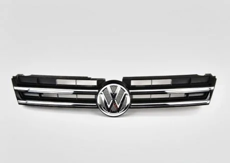 Ґрати радіатора TOUAREG 2011-2014 без емблеми VAG 7P6853651AZLL