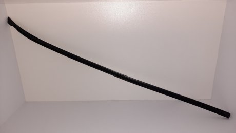 Молдинг накладка лобового стекла Touareg 2010-2018 правый водоотвод VAG 7P6854328A9B9 (фото 1)