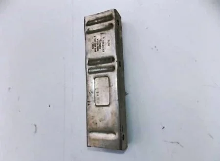 Кронштейн усилителя заднего бампера Audi A4 B7 2004-2009 VAG 8E0807332B