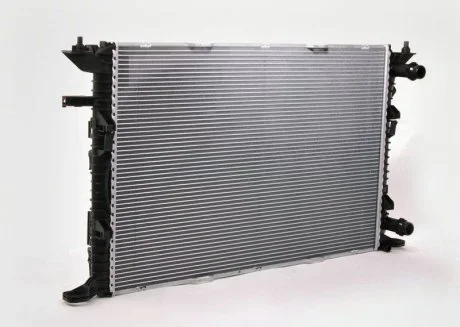 Радиатор системы охлаждения VAG 8K0121251L