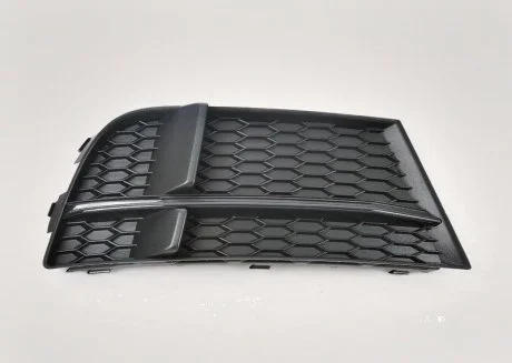 Решетка бампера левая Audi A3 2018- VAG 8V3807682NESM