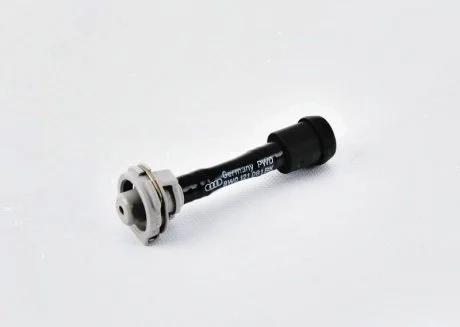 Патрубок VAG 8W0121081BK