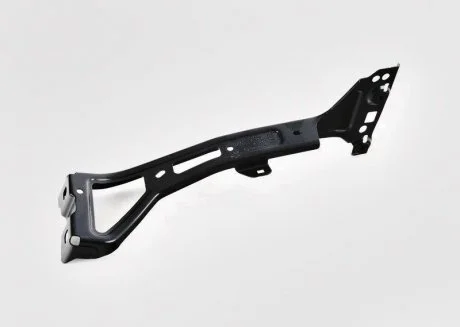 Кронштейн крила лівий Audi A4 B9 2015- VAG 8W0821135C