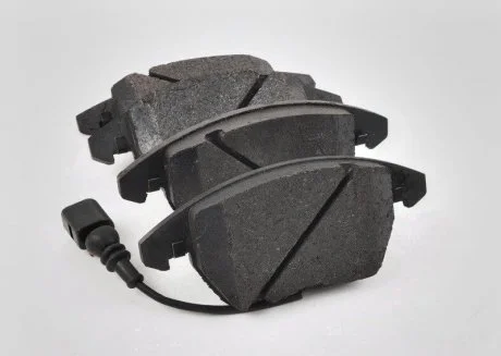 Комплект колодок тормозных передних ECO VAG JZW698151B