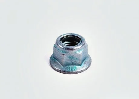 Гайка шестигранна М14 * 1.5 VAG N10401801